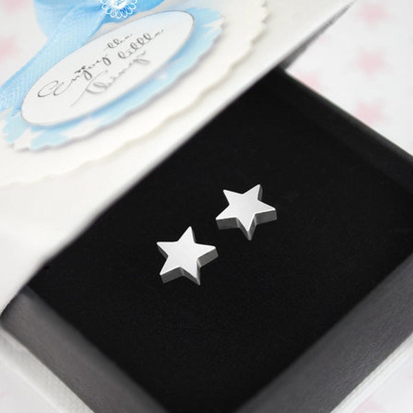 STERN Stud Earrings / Star Studs / Star Earrings / Silver Studs / Christmas Gifts for Women