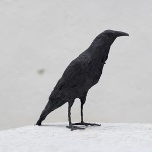 Paper Mache Sculpture, Raven Sculpture, Father&#39;s Day, Crow Sculpture, Bird Sculpture, Animal Sculpture, Raven Figurine, Paper Mache Animal