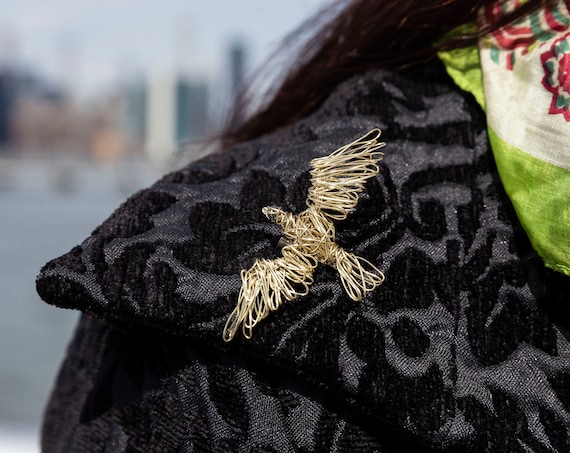 Dove Wire Brooch Dove Pin Pigeon Brooch Pigeon Pin Bird Brooch