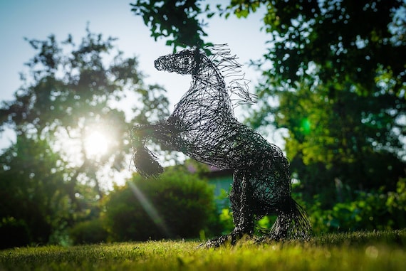 クライズデール馬、馬の彫刻、ワイヤー馬、ワイヤーアート、馬好きへの