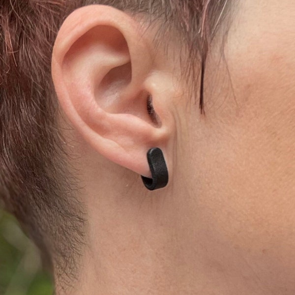 Boucles d’oreilles en cuir noir pour homme et femme KUMIN