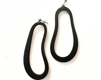 SLACK black leather dangling earrings