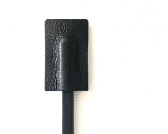 AKU leather hairpin