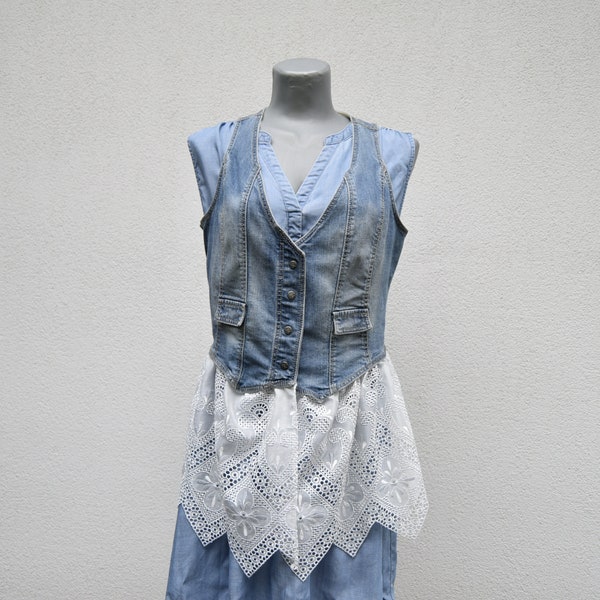 Women's denim vest with lace,Upcycled Denim Vest,Denim vest lace,Denim and Lace,Blue Denim Vest With Lace,Boho,Size M