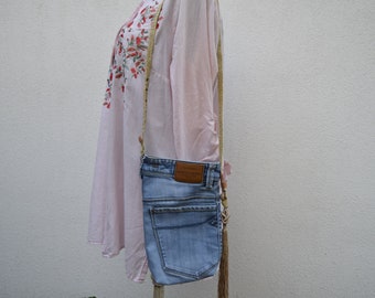 Small crossbody bag,Denim Handbag, Small Phone bag,Small crossbody,Travel purse,Recycled light blue jean messenger bag,Side bag Denim sling