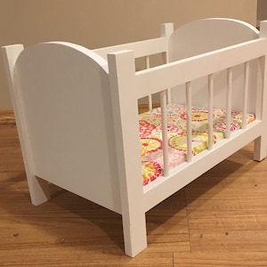 Vintage 18” Doll Crib