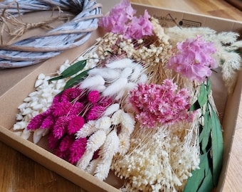 Nachhaltige Dekoration für alle Jahreszeiten Trockenblumen-Set Trockenblumenkasten Ideen zum Basteln DIY-Blumenkränzen Kranz-Geschenkidee