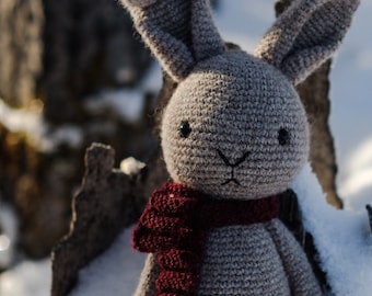 Oliver Bunny • PDF Crochet Pattern by SweetPippin