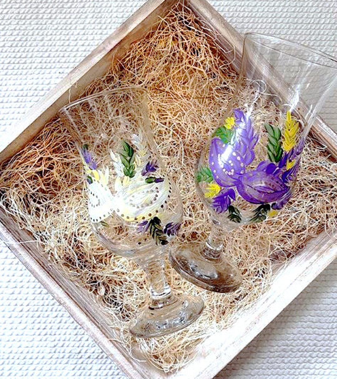 Mardi Gras Hurricane Glasses Mardi Gras Wine Glasses Mardi - Etsy