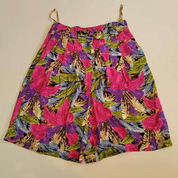 Vintage Tour de Femme Floral Tropical Pleated High Waist Shorts