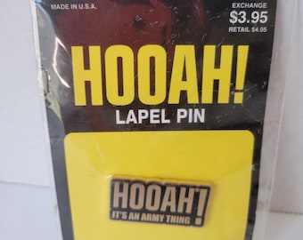 ヴィンテージ 新品 Hooah! It's An Army Thing ラペルピン ミリタリー 2005 US Allegiance Inc