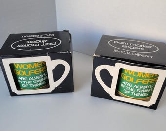 ヴィンテージ 女性ゴルファー オールウェイズ・イン・ザ・スイング・オブ・シングス コーヒーマグ 2個セット 新品未使用