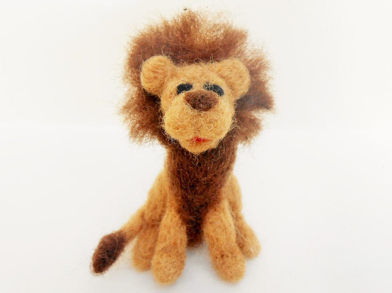 Needle Felted Lion, Lion Needle Felt, King of the Jungle, Lion Plush