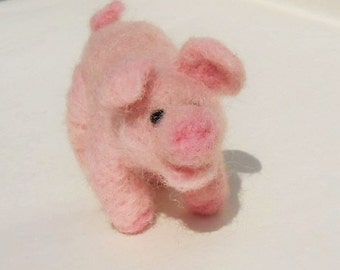 Needle Felted Pig, Pig Needle Felt, Little Pink Pig, Pig Plush, Pocket Sized Pig, "Carly the Pig" Needle Felt Toy, Felted Animal, OOAK