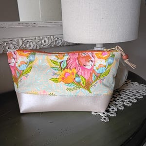 Zipper Pouch 6.5x9 travel makeup case Giraffe Tula Pink Lined Cute
