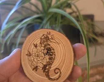 Seepferdchen mit Hortensien - Individuell gravierte Erholungsmünze