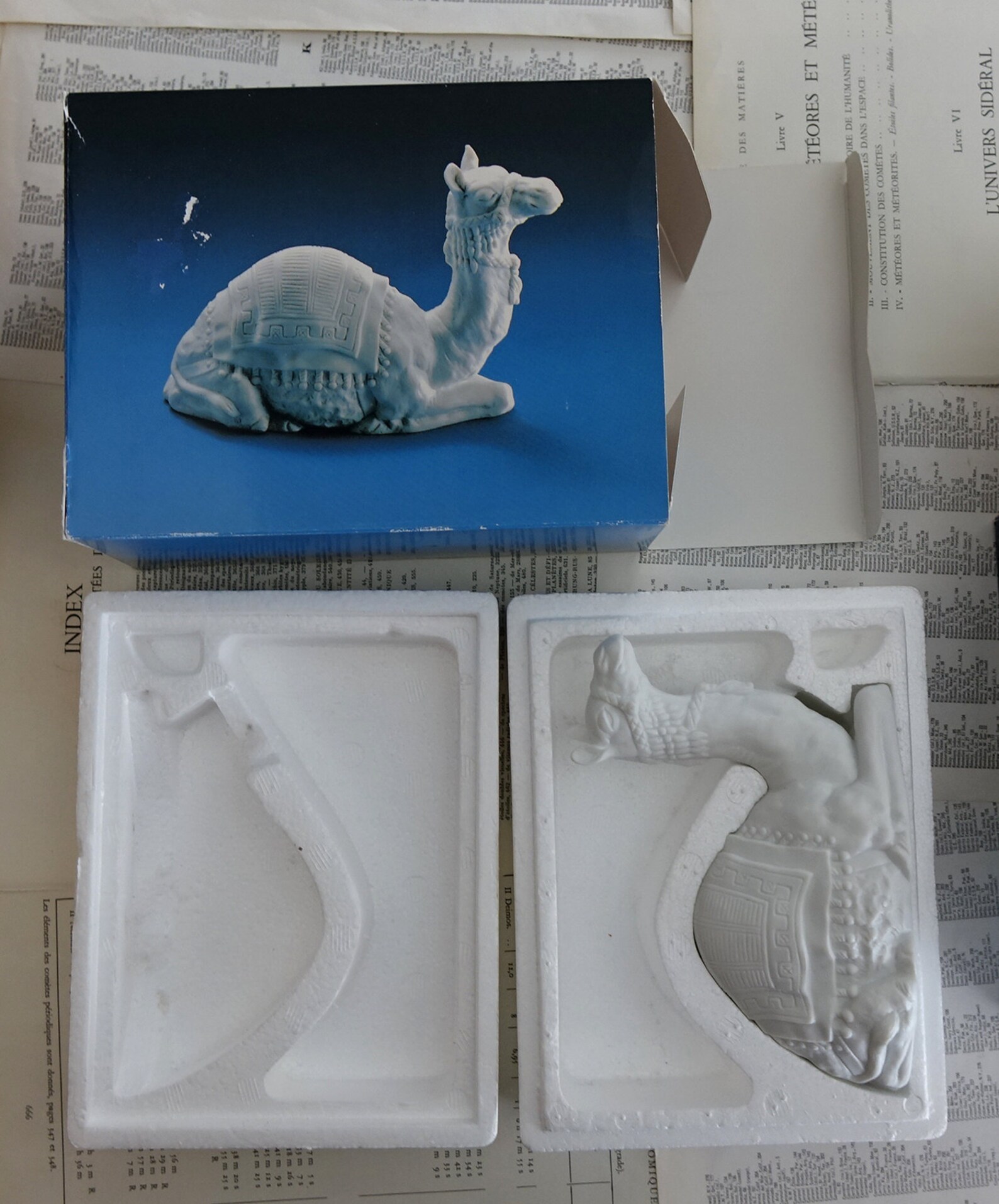 avon nativity camel