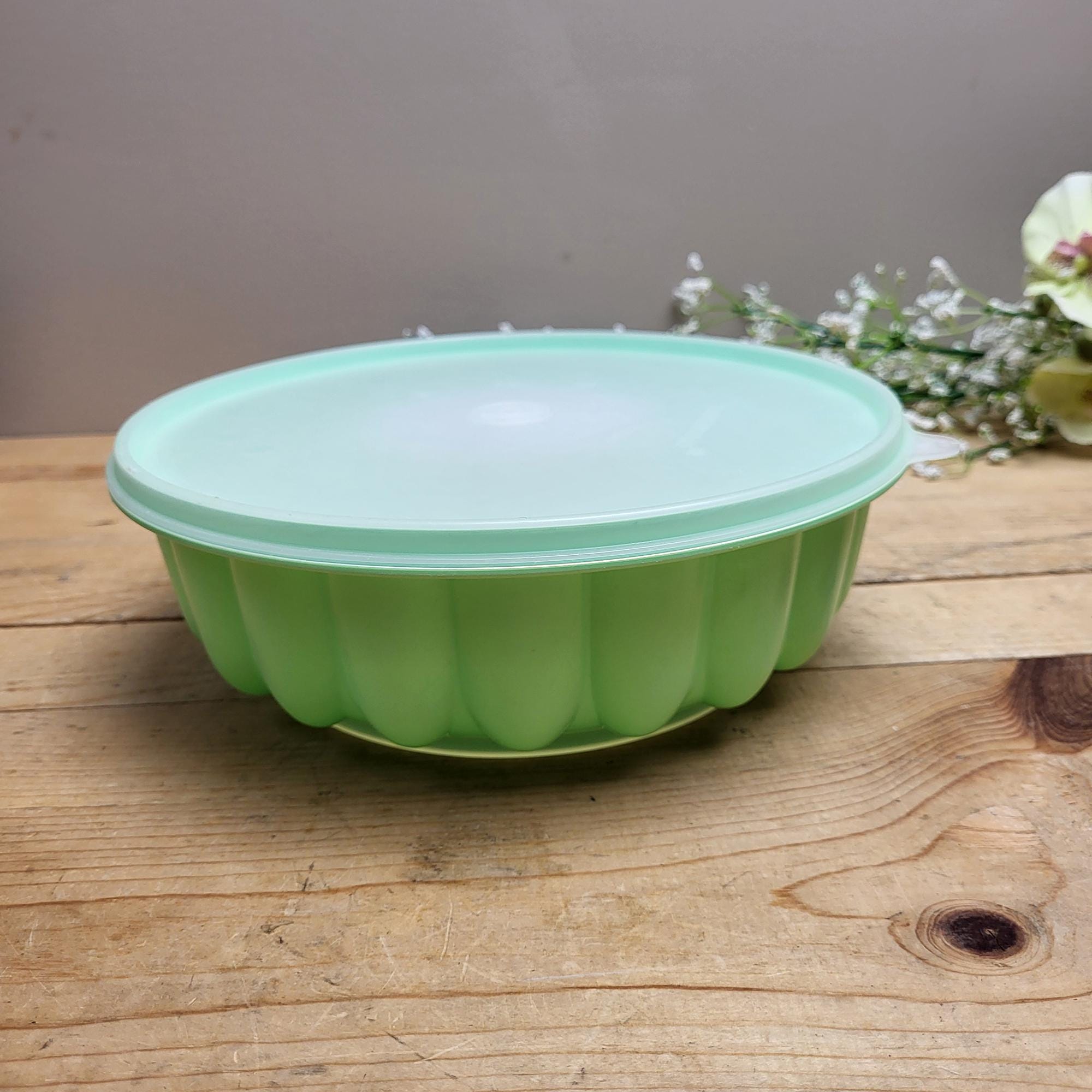 Tupperware jello mold - Etsy 日本