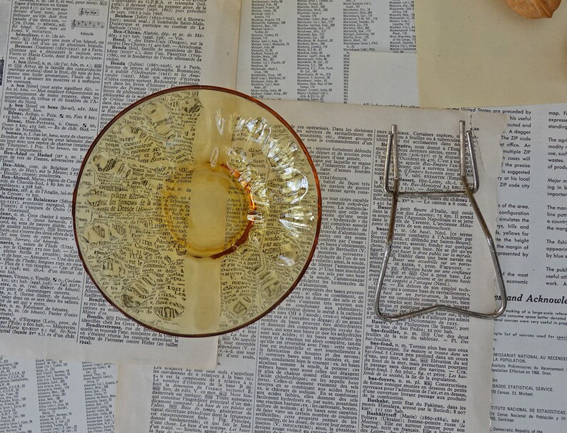 Vintage chip and dip glass bowl Golden yellow snack set image 5