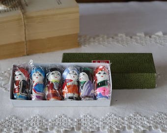 Vintage Minjianniren figurines - 1970s - Set 6 colorful Chinese miniature Painted Clay -  MINJIANNIREN