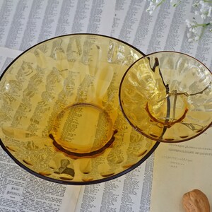 Vintage chip and dip glass bowl Golden yellow snack set image 3