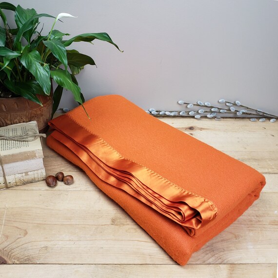 Vintage ORANGE Blanket With Satin Trim Vintage Blanket 74x84 Etsy
