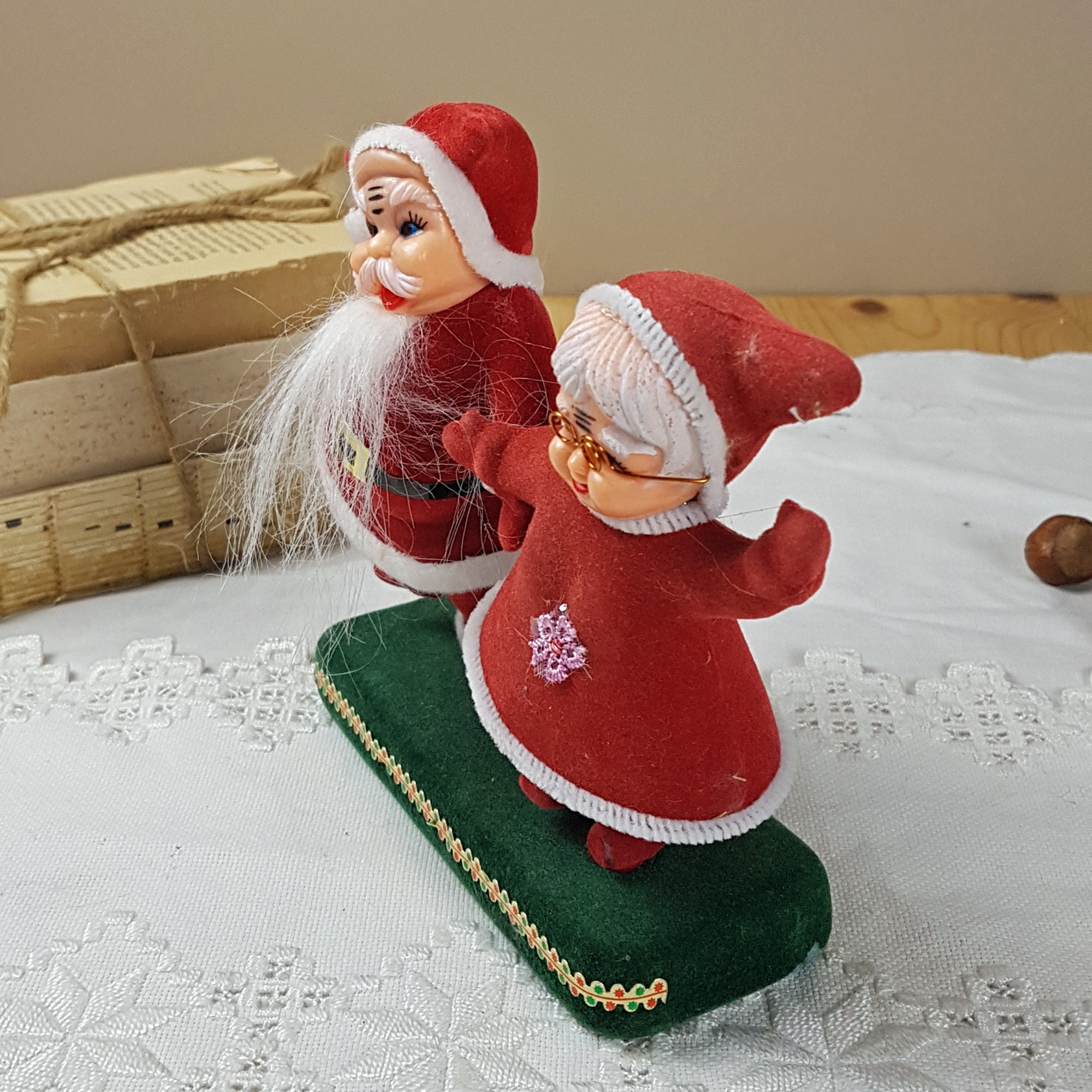 Figurine Mère Noël & Père Noël Décoration de Noël vintage Décor des Fêtes  Rétro Ornement floqué Milieu du siècle -  France
