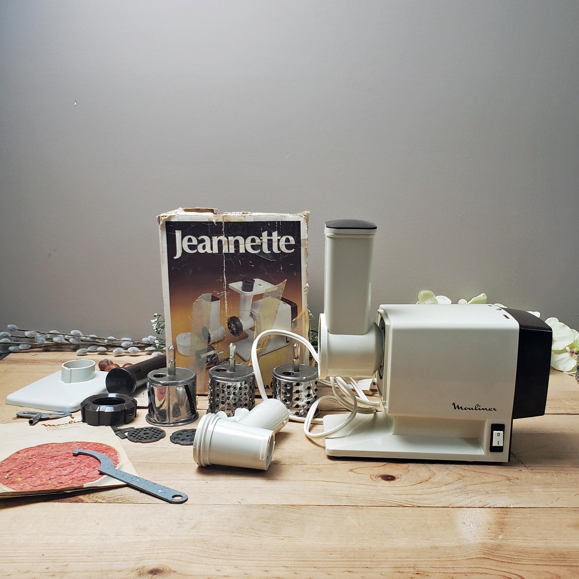 Vintage electric meat grinder outlet