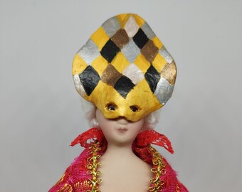 1:12 scale mask. Dollhouse miniature.
