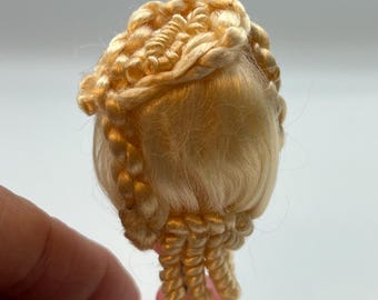 1/12 scale wig, dollhouse miniature.