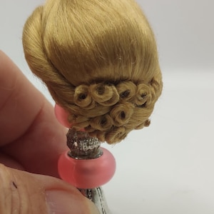 1/12 scale wig, dollhouse miniatures.