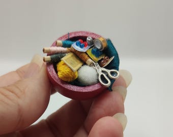 1:12 scale sewing basket, dollhouse miniature