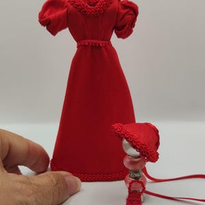 Detachable dress, hat, and purse, 1:12 scale. Dollhouse miniature.