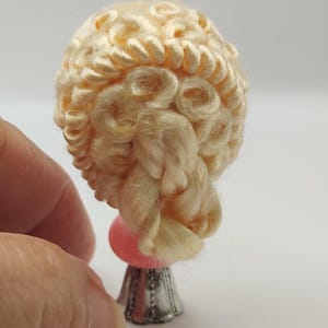 1/12 scale wig, dollhouse miniatures.