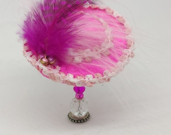 Hat and bag set, 1:12 scale. Miniature for dollhouse.