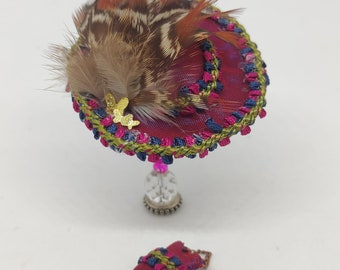 Hat and bag set, 1:12 scale. Miniature for dollhouse.