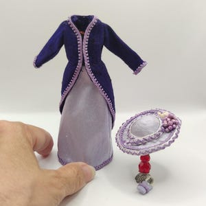 Detachable set, 1:12 scale. Dollhouse miniature.
