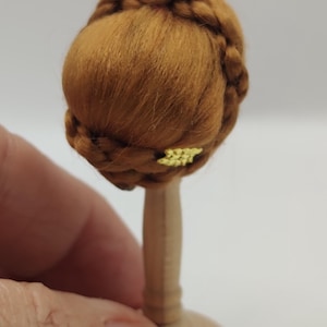 1/12 scale wig, brown, dollhouse miniatures.