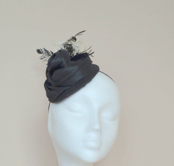 Black silk hat with black and ivory feathers. Small black silk | Etsy