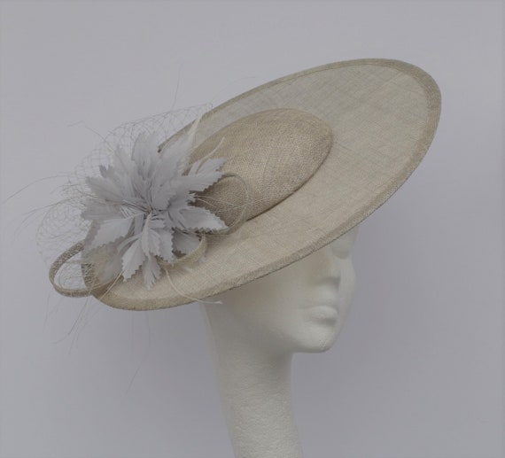 Light Grey Disc Hat. Grey 