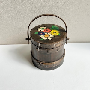 5.5” Wooden Firkin Bucket with Lid and Swing Handle, Wood Bucket, Primitive Bucket, Farmhouse Décor, Vintage Wood Pail, Colonial Bucket