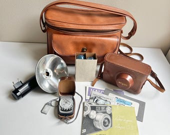 Argus C3 35mm Rangefinder Camera Kit with L3 Light Meter, Flash, Bulbs, Gear Bag, Original Manuals, UNTESTED