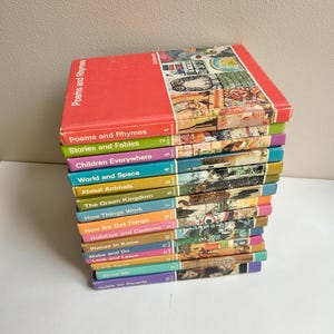 Childcraft　英語版　海外　児童書　箱入　ヴィンテージ il_fullxfull.7341379308_crs4.jpg
