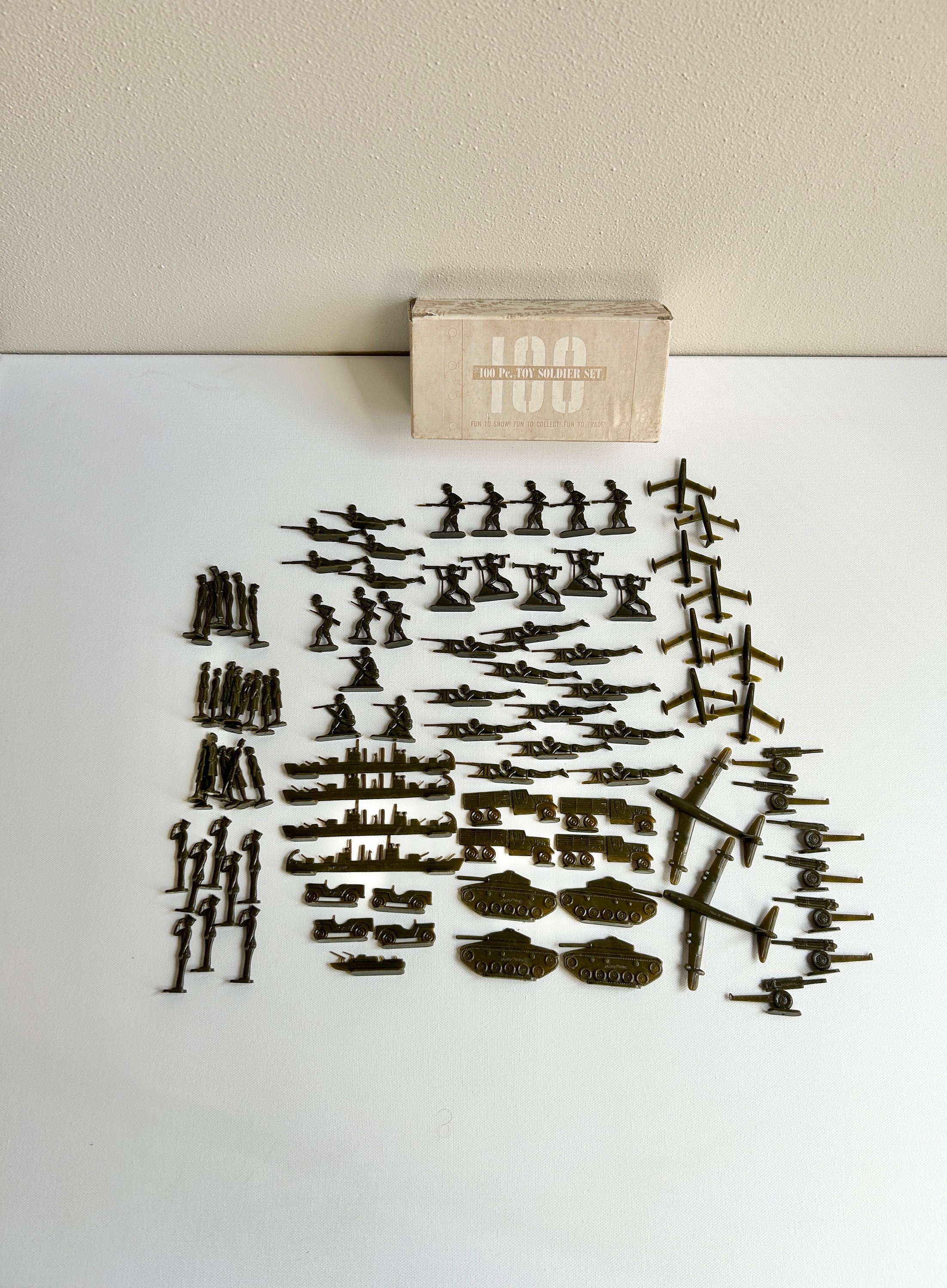 Lucky Products 96-piece Plastic Toy Soldier & Vehicle Set in Foot