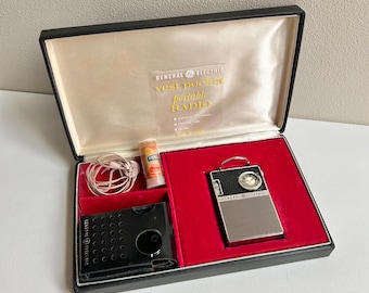 Vintage GE Vest Pocket Transistor Radio, Display Piece, Original Box