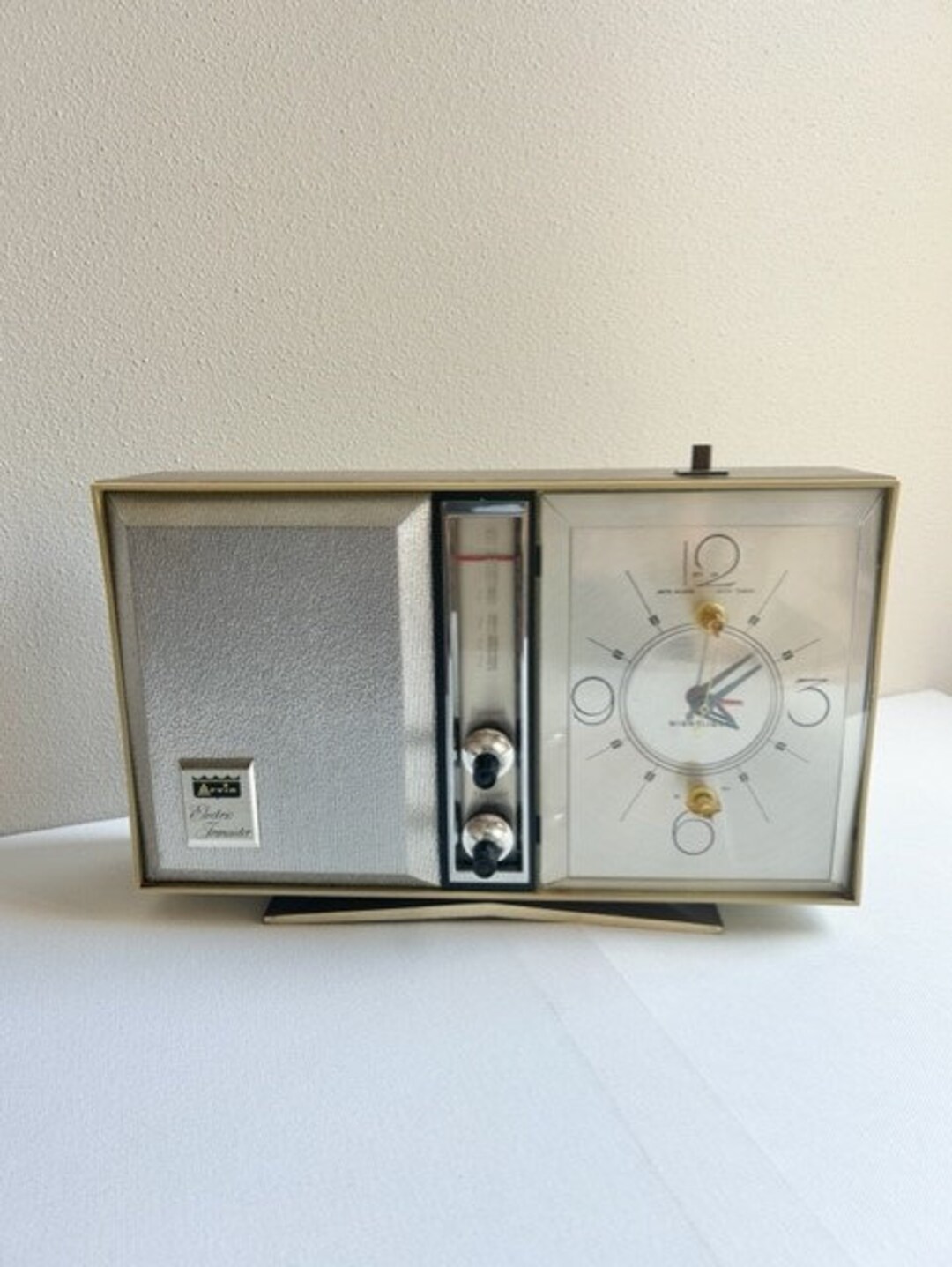 1960s Arvin Electric AM Clock Radio, Transistor Radio, AM Radio, Mid