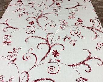 great gift kitchen decor,Home decor Christmas tablecloth Scandinavian design White tablecloth with red garland and berries