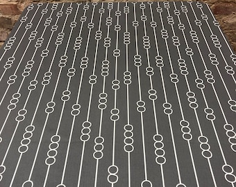 Graue Baumwolle Tischdecke: Weisse Kreise Skandinavisches Design