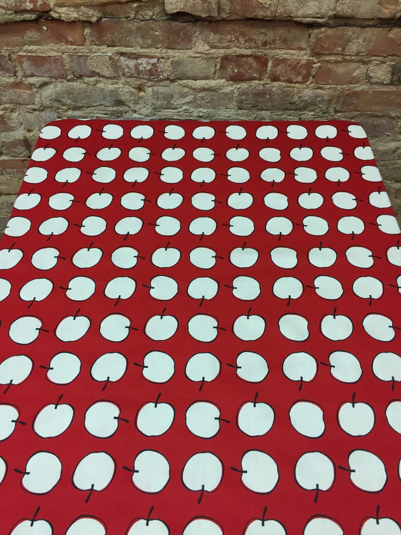 Red tablecloth Scandinavian design Apple tablecloth Table runner Cotton tablecloth Red runner Cotton runner Gift