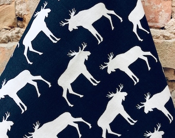Scandinavian Towel, Animals Towel, reindeer, 100% Flax Kitchen Towel, Scandinavian design, deer towel, cotton towel, navy blue towel